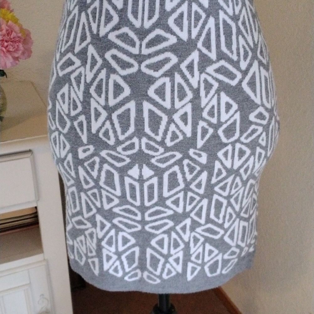 Zara Collection Sweater Dress - Picture 3 of 11